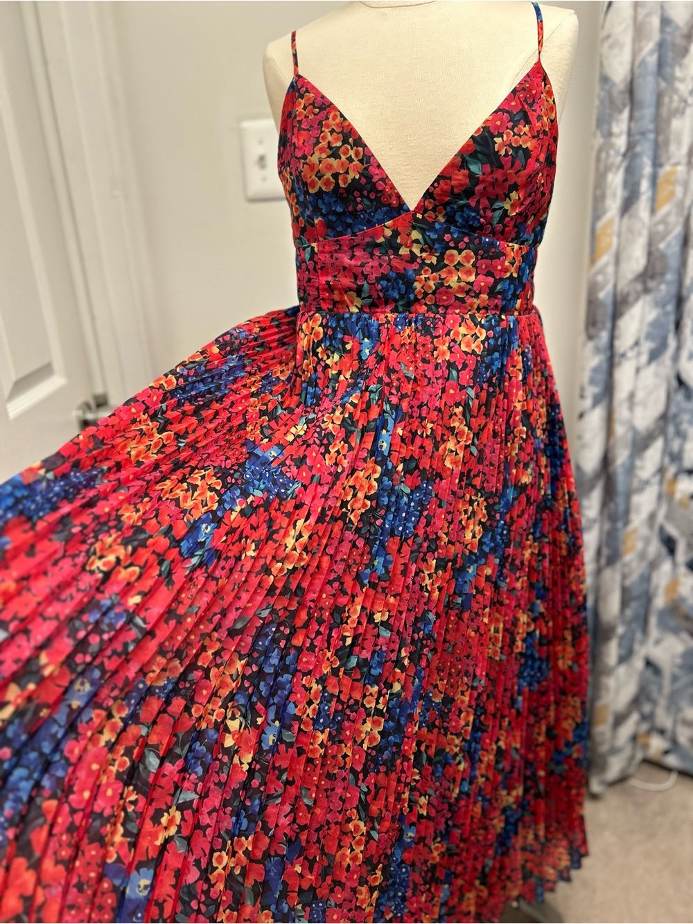 Lulus Sincerely Gorgeous Red Multi Floral Pleated Midi Dress